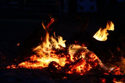Brennendes Lagerfeuer